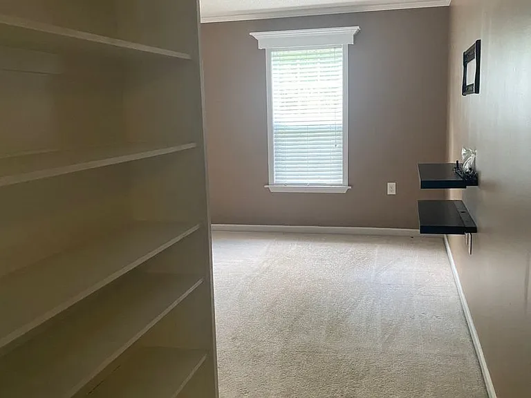 9837 N Olde Towne Wynd SE — Photo 16