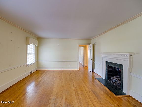 4th image of 120 W 12th Street