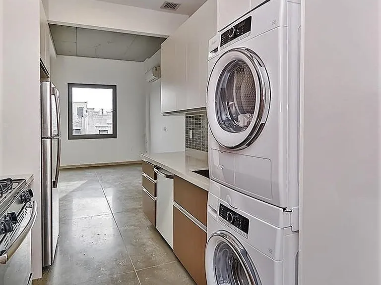 577 W 161st St #6BB — Photo 1