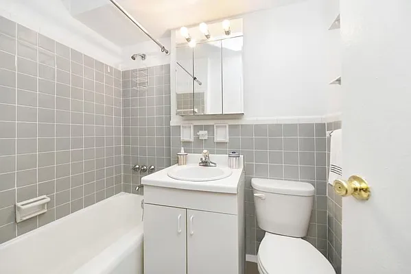 Rented by R New York | media 5