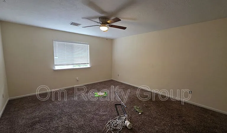 15335 Garett Green Cir — Photo 1