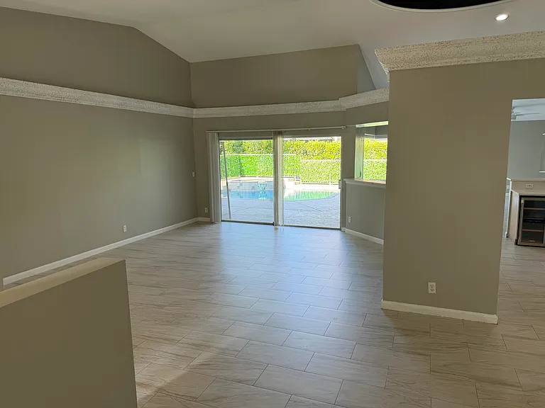 4863 Chardonnay Dr — Photo 10