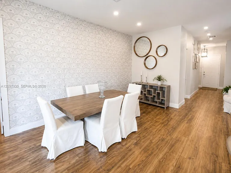 14015 SW 32nd St — Photo 3