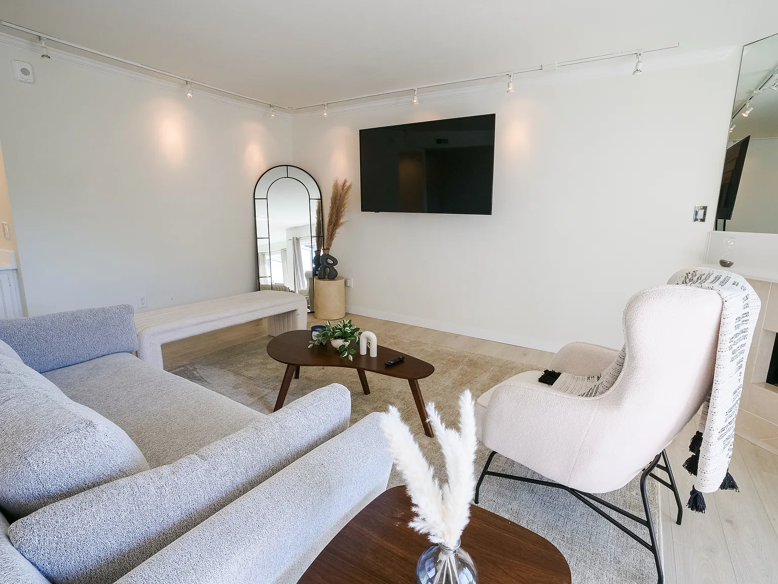 9201 NE Juanita Dr — Photo 3