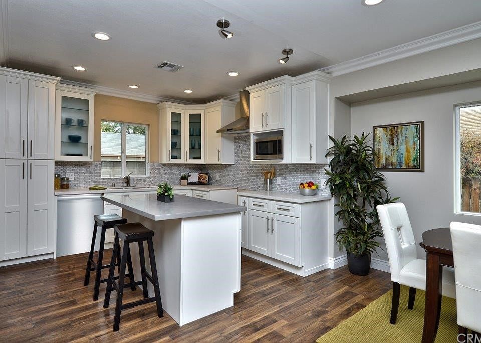 1st image of 589 E Orange Grove Blvd