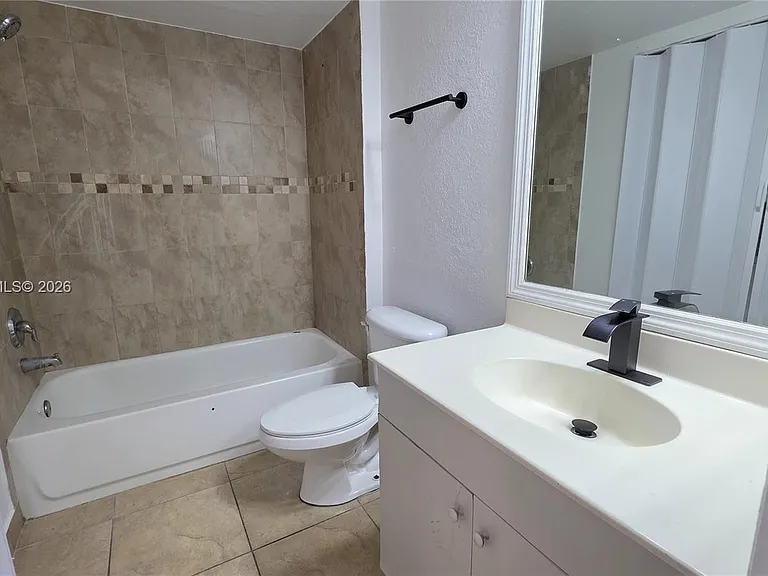 15480 SW 284th St #2111 — Photo 13