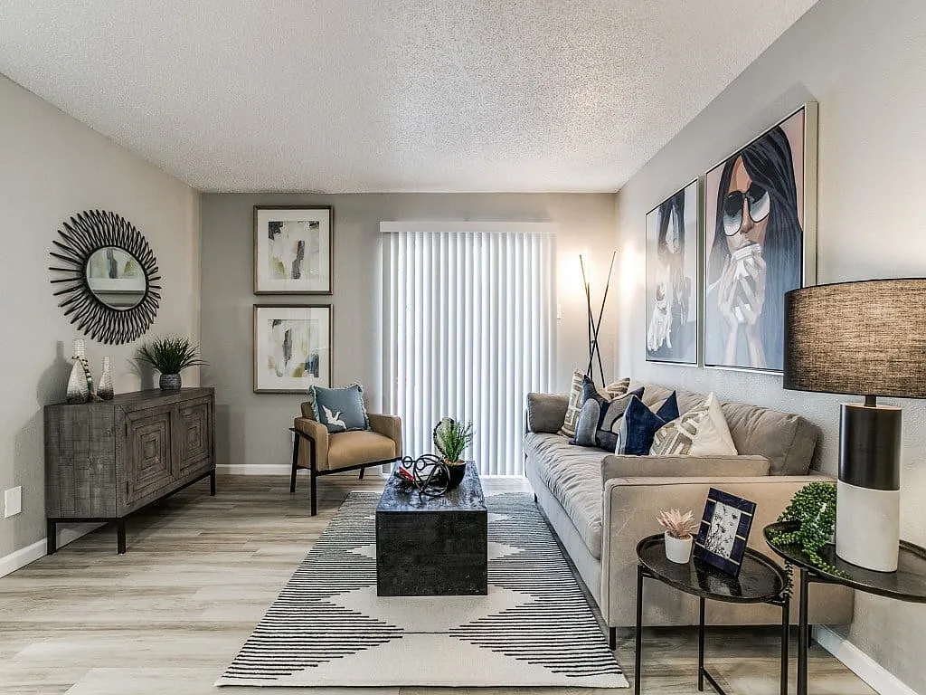 Melville Apartments — Photo 4