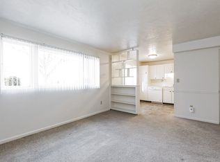 1438 S 20th St, Lincoln, NE 68502