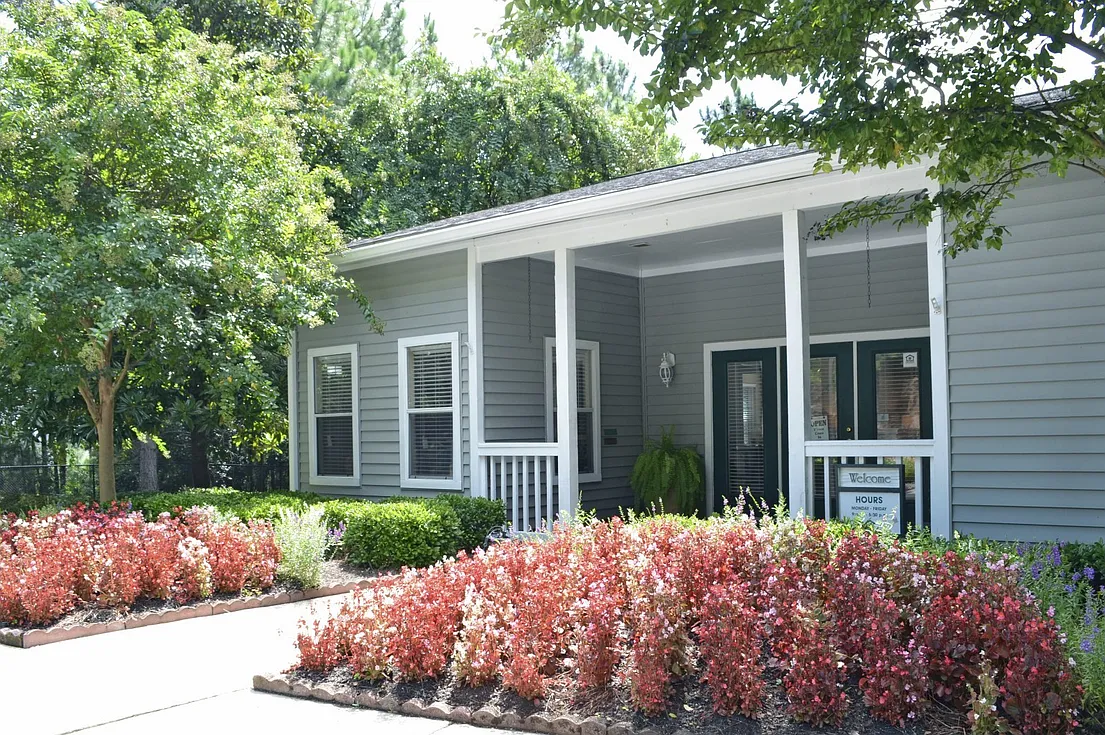 Overlook Gardens Apartments — Photo 4