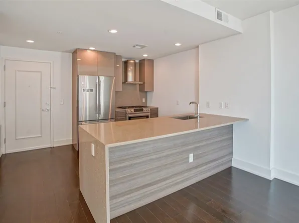 201 Luis M Marin Boulevard image 5 of 12