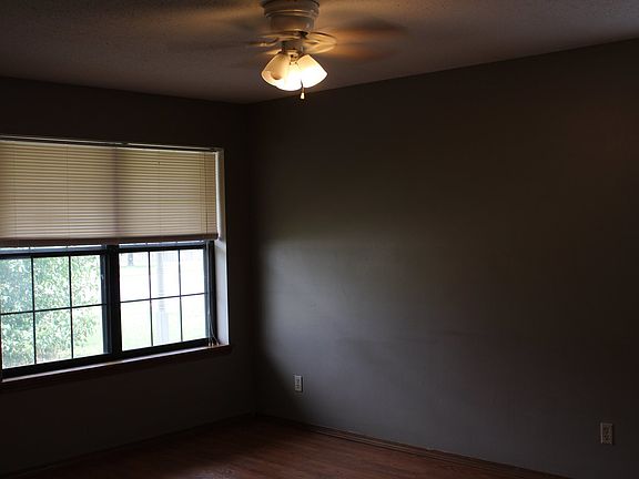 2nd image of 1116 University Dr