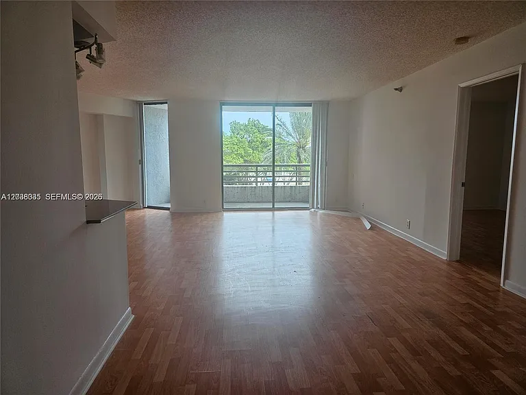 3300 NE 191st St #410 — Photo 5