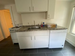 5 W Wade Ave #2W, Woburn, MA 01801