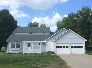 8110 N River Rd, Freeland, MI 48623