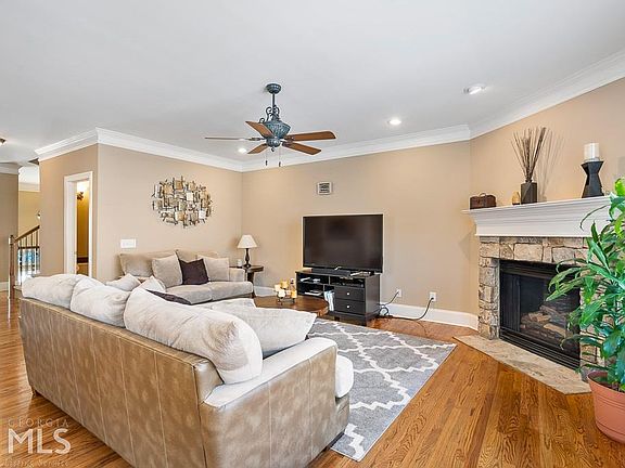 5th image of 4413 Wilkerson Manor Dr SE
