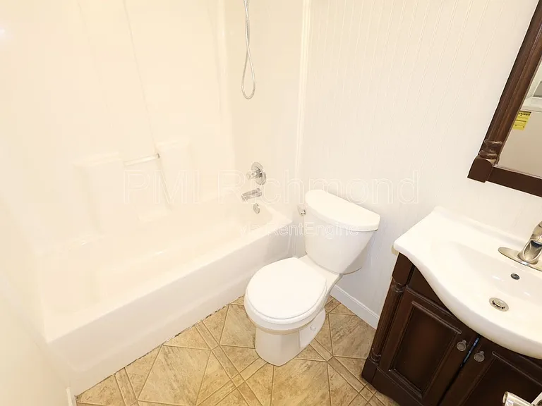 9713 Pampas Dr — Photo 18