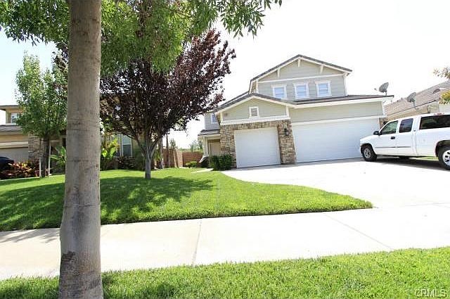 1st image of 33917 Lake Breeze Dr