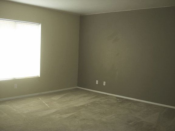 4th image of 40435 N Westray Cir