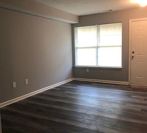 2nd image of 535 Narrow Brook Dr