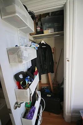 Rented by Delmark Realty LLC | media 24