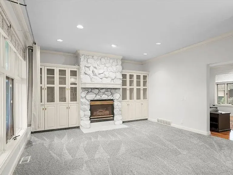 16767 J Cir — Photo 18