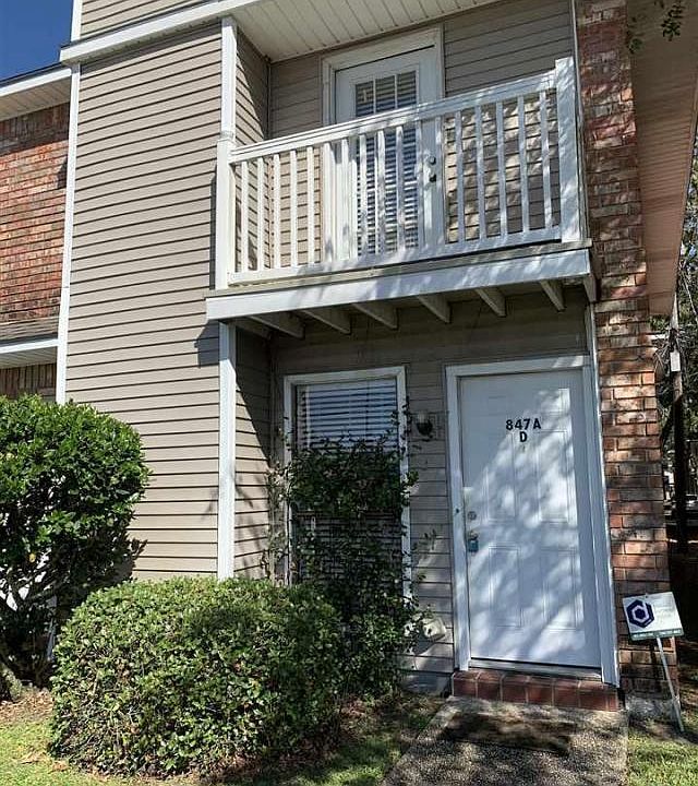 1st image of 847 E Boyd Dr #D