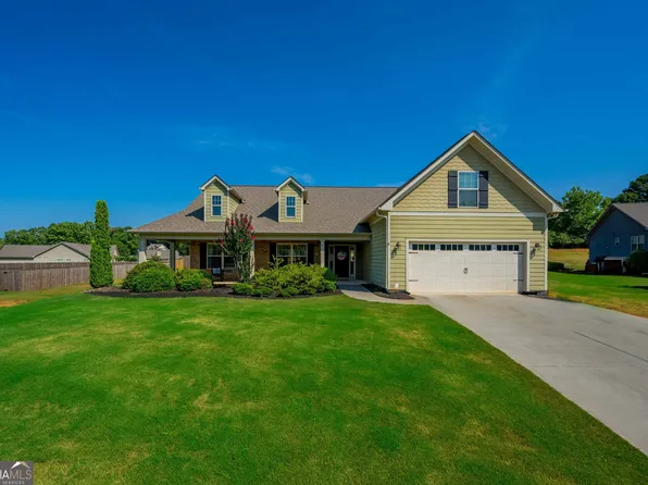 1011 Anne Marie Ct, Jefferson, GA 30549