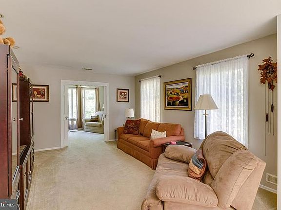 4th image of 1 Lake View Ter