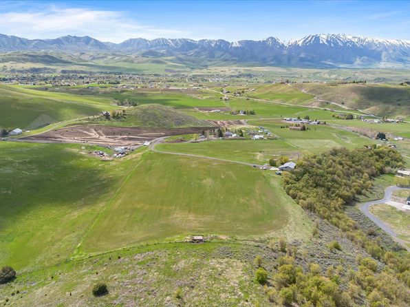 1597 E 8900 S, Paradise, UT 84328