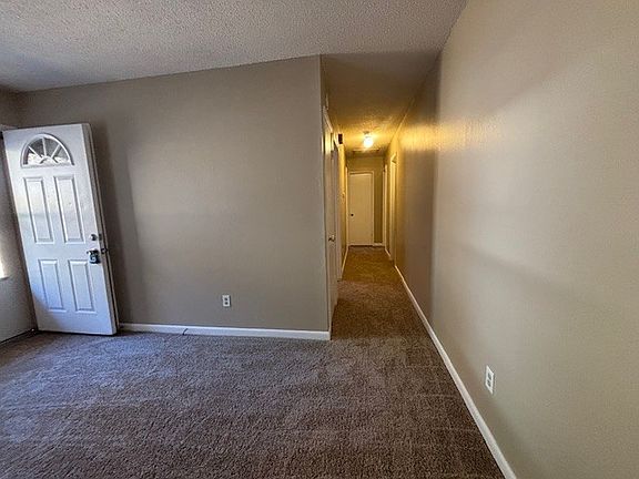 5th image of 7575 Jennings Ln
