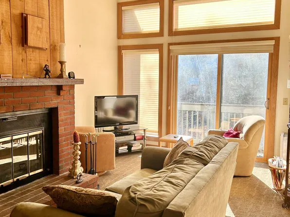 15B Snow Tree Lane #Clovers B, Dover, VT 05356