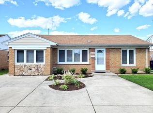 6106 Birmingham St, Chicago Ridge, IL 60415