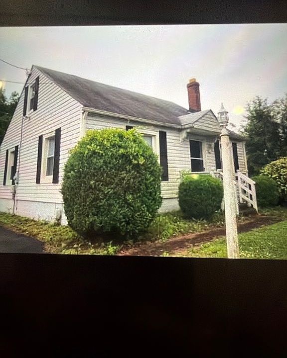 2nd image of 8205 Hungary Rd
