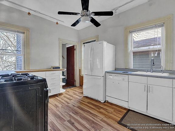 4th image of 5 Sachem St #13