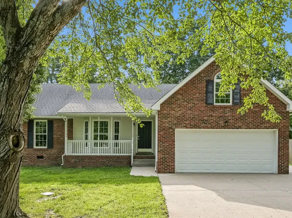 2017 Skyline Dr, Goodlettsville, TN 37072