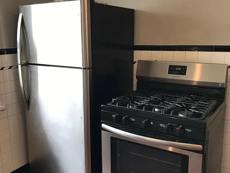 420 Cumberland Ave — Photo 5