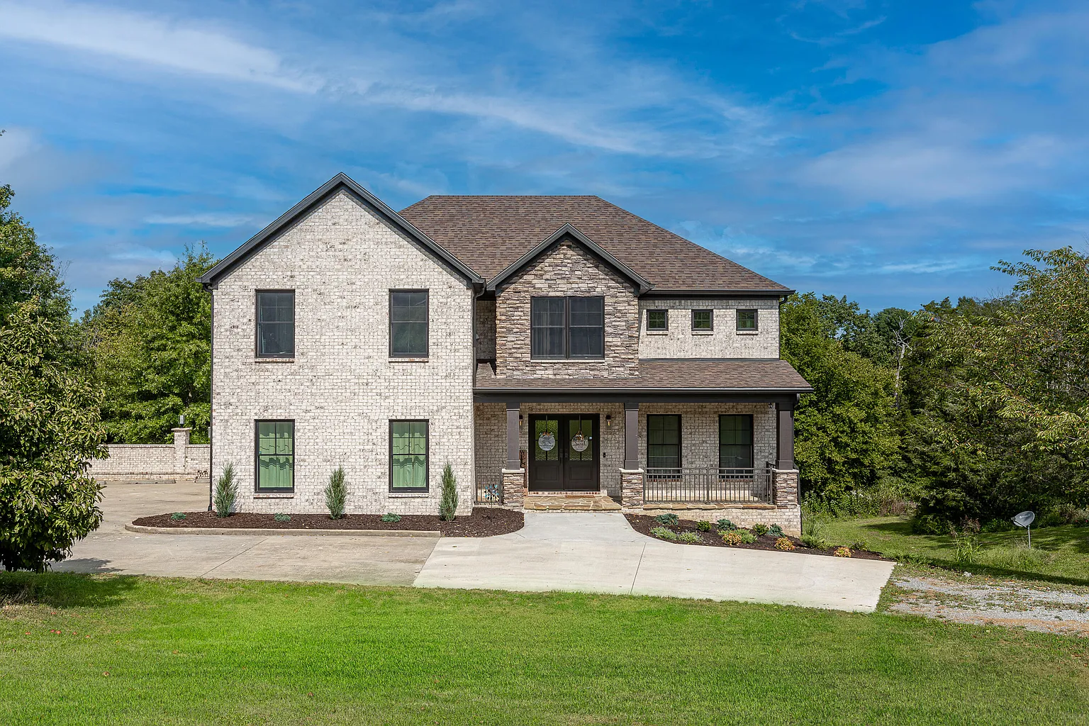 68 Meadow Point Dr photo 1