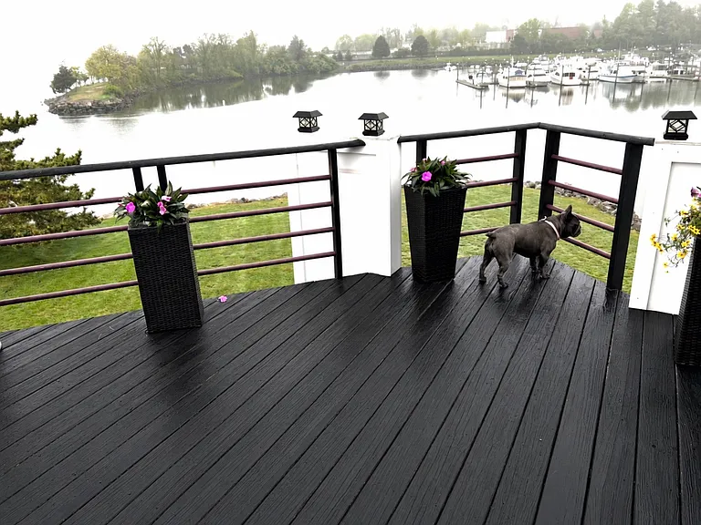 731 Popes Island Rd #731 — Photo 3