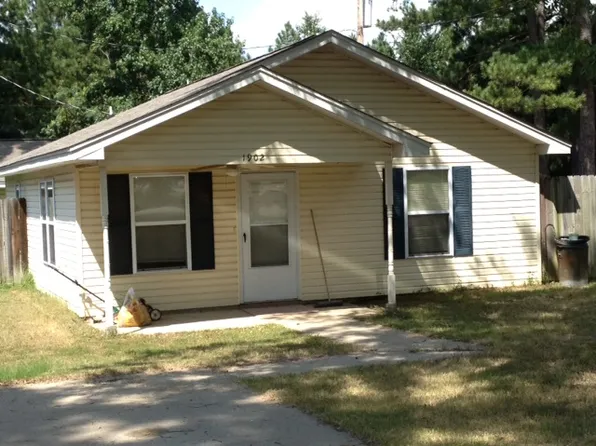1902 S Richards St, Benton, AR 72015