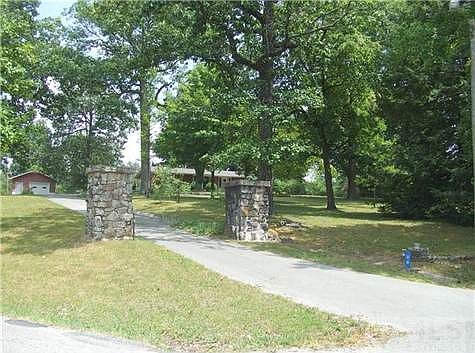 2nd image of 28 N Overton Ave