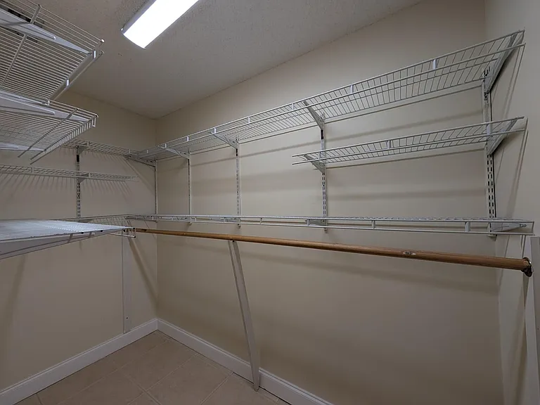 3830 Coral Tree Cir — Photo 12