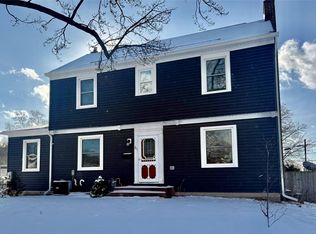 703 Wellington St, Sarnia, ON N7T 1J3