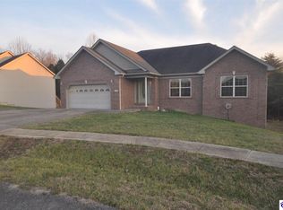 128 Tuscany Ln, Vine Grove, KY 40175 | MLS #HK24000031 | Zillow