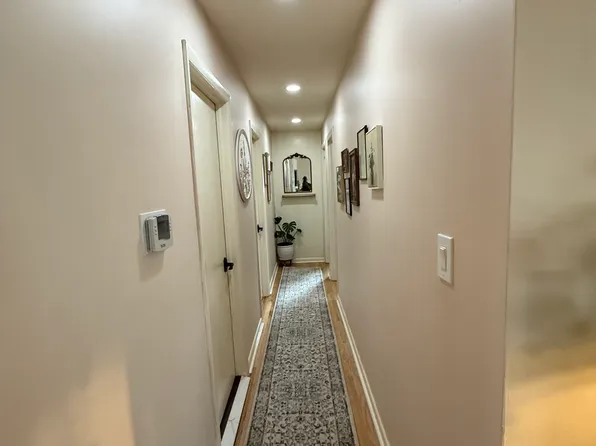 160 South Ln, West Windsor, NJ 08550