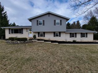 624 Oneida Dr, Springfield, OH 45502