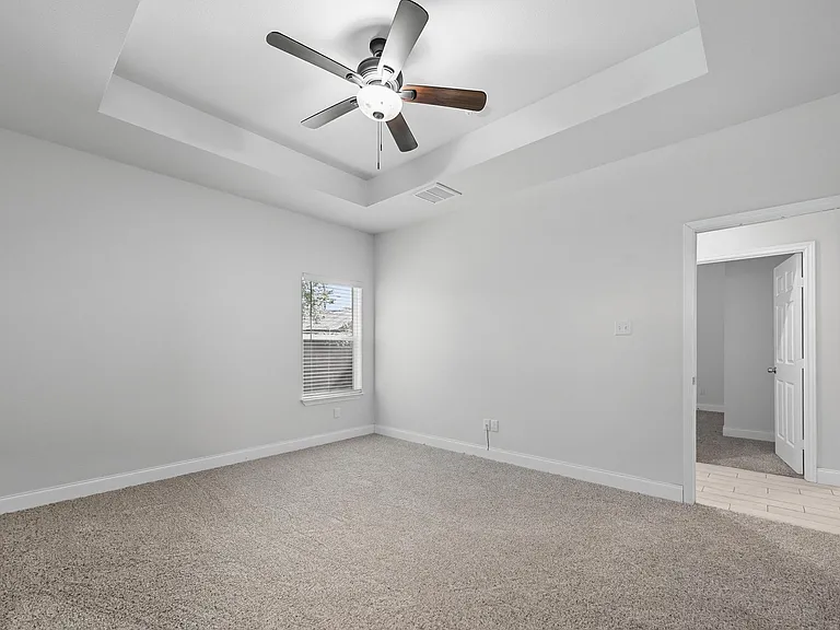 2911 Marshall St — Photo 14