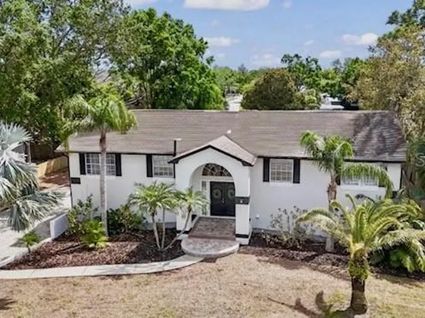 1037 Jamaica Way, Tarpon Springs, FL 34689