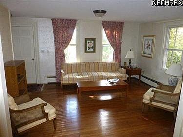 5th image of 33 E Orange St
