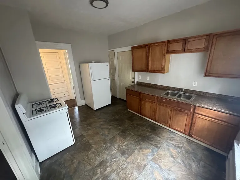 10808 St Clair Ave, Cleveland, OH 44108 — Photo 7