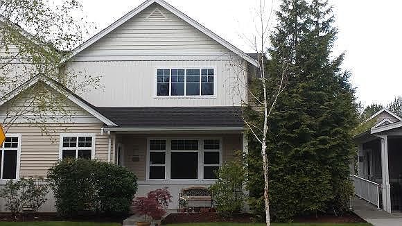 1st image of 809 233rd Ave NE